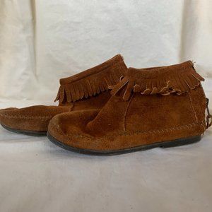 Girls Minnetonka Moccasins SZ 1